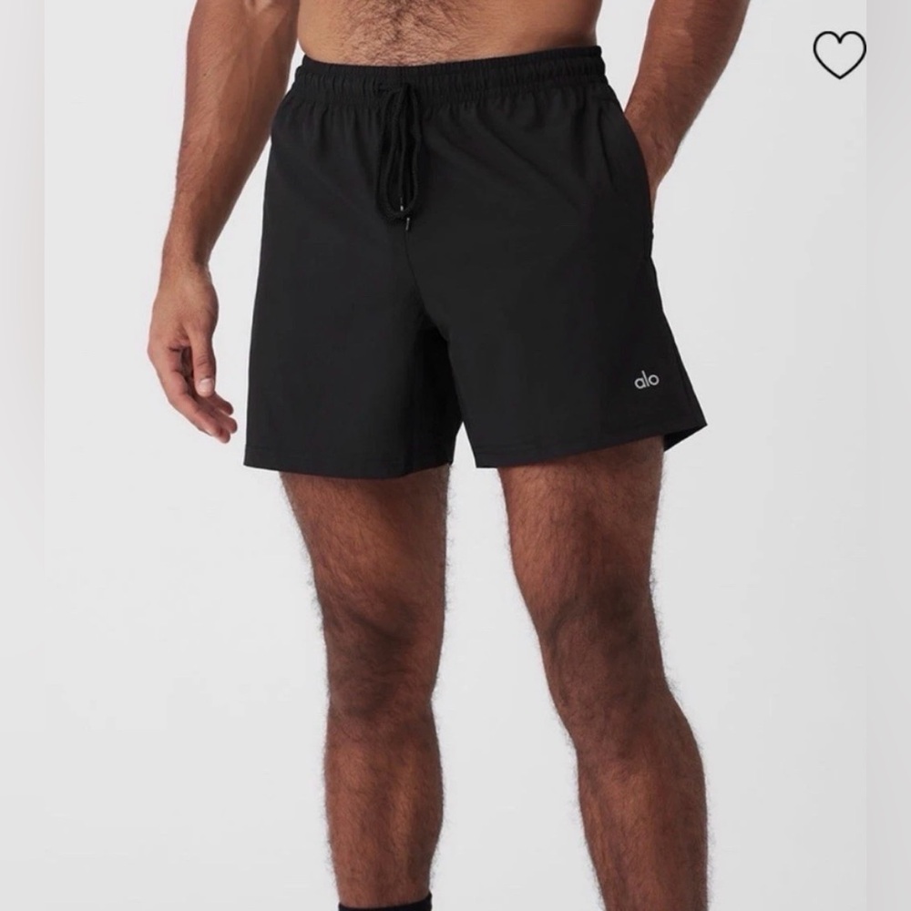 SOLD ALO Yoga Men’s “Circuit” Short 7” Inseam by Linerless (M) *BESTSELLER*